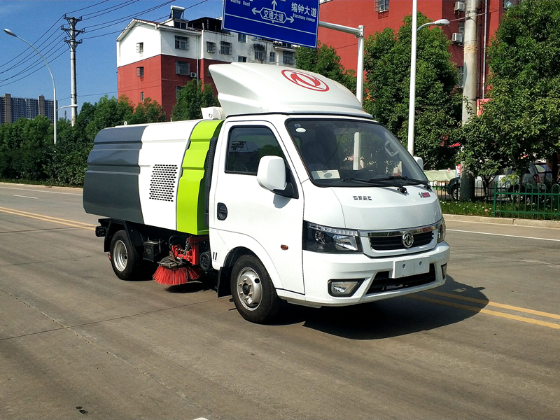 東風(fēng)途逸掃路車國VI藍(lán)牌柴油機(jī)